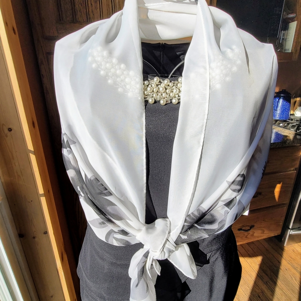 Scarf - Picture 6 of 6